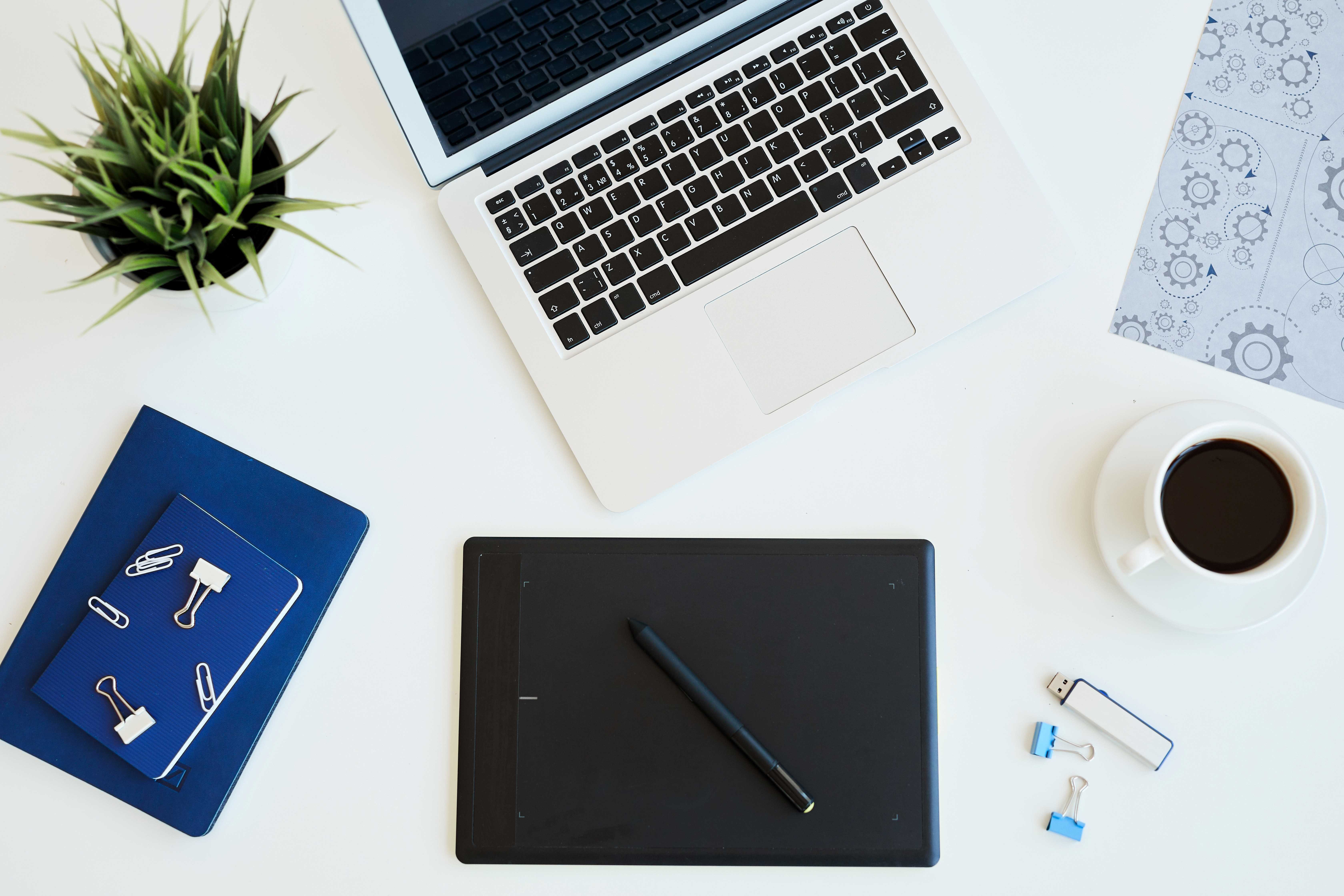 digital-graphic-drawing-tablet-on-desk-2025-03-08-11-36-49-utc